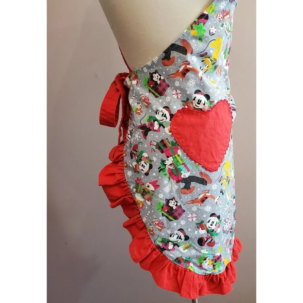 Disney Parks Christmas Apron Red Gray Ruffle Heart Pocket Cross Back Straps Full